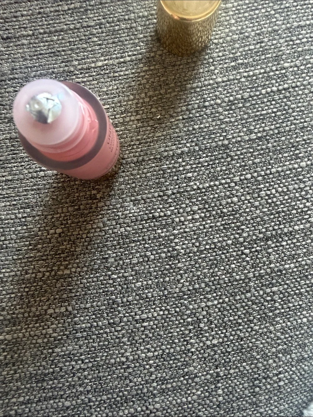 Hourglass Unreal Liquid Blush - Scene